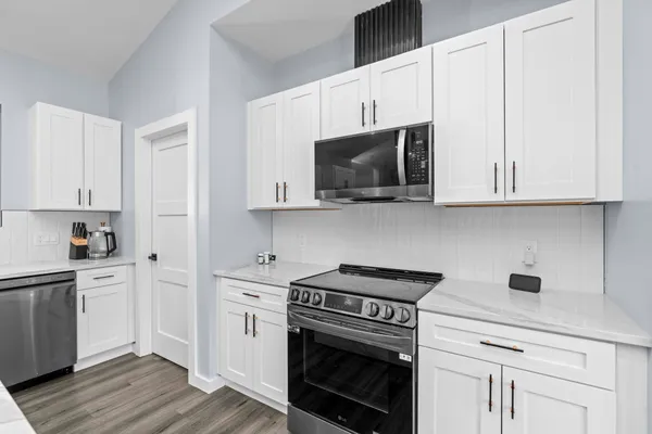 $640,000 | 383 Oakbrook Drive, Wisconsin Dells, WI 53965