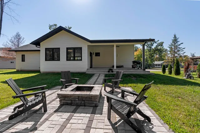 $650,000 | 383 Oakbrook Drive, Wisconsin Dells, WI 53965