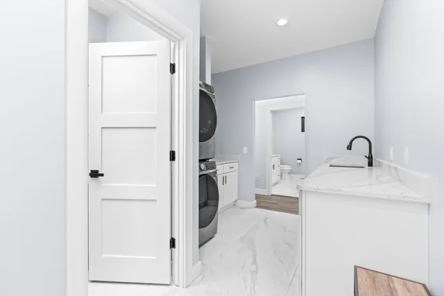 $650,000 | 383 Oakbrook Drive, Wisconsin Dells, WI 53965