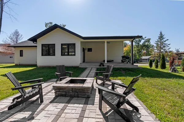 $640,000 | 383 Oakbrook Drive, Wisconsin Dells, WI 53965