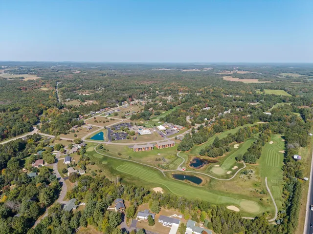 $675,000 | 383 Oakbrook Drive, Wisconsin Dells, WI 53965