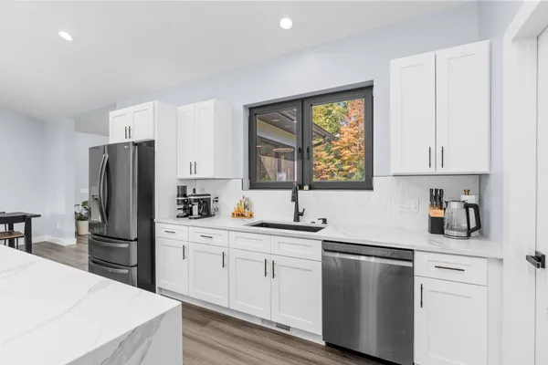 $640,000 | 383 Oakbrook Drive, Wisconsin Dells, WI 53965