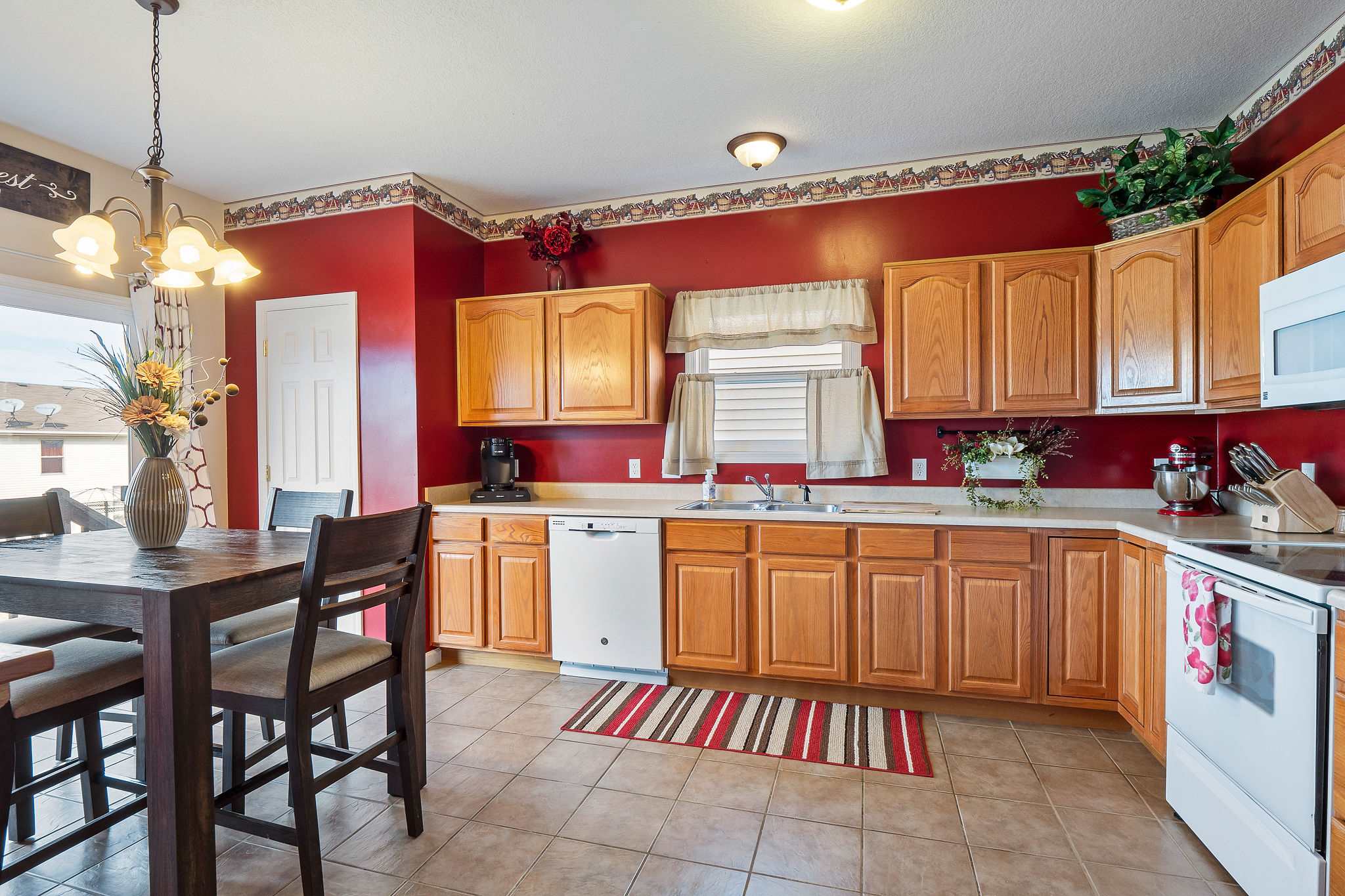 122 Riley Place Fort Wayne, IN 46825 - Photo 5 of 25 Gallery Image 5