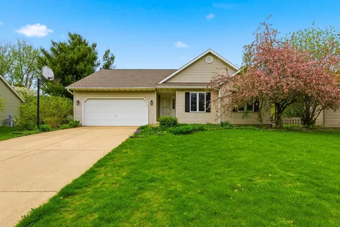 $500,000 | 9 Boothbay Circle, Madison, WI 53717