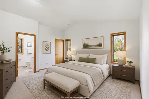 $500,000 | 9 Boothbay Circle, Madison, WI 53717