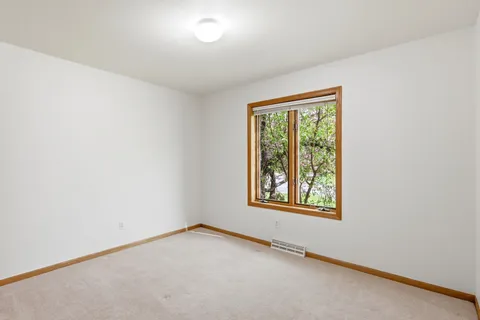 $500,000 | 9 Boothbay Circle, Madison, WI 53717