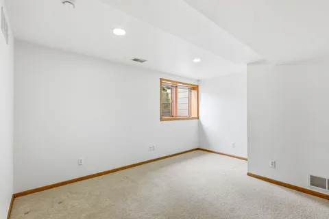 $500,000 | 9 Boothbay Circle, Madison, WI 53717