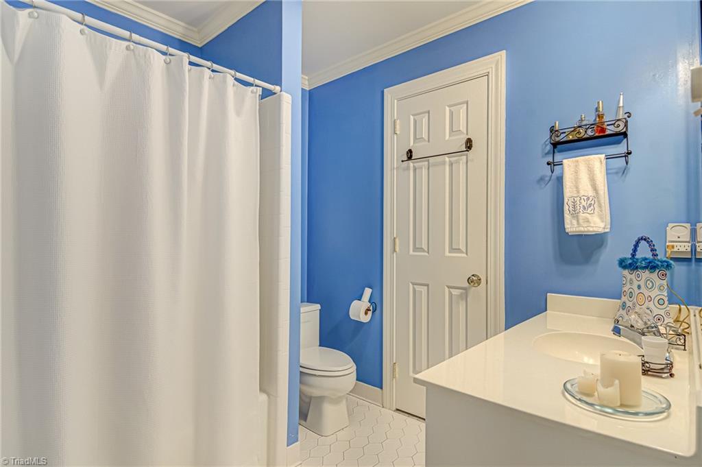 6 Ramsgate Court Greensboro, NC 27410 - Photo 30 of 32 Gallery Image 30