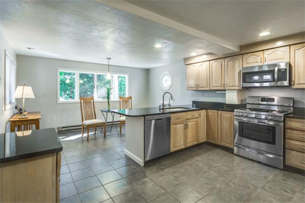 126 Cliff Road Milton, MA 02186 - Photo 12 of 30 Gallery Image 12