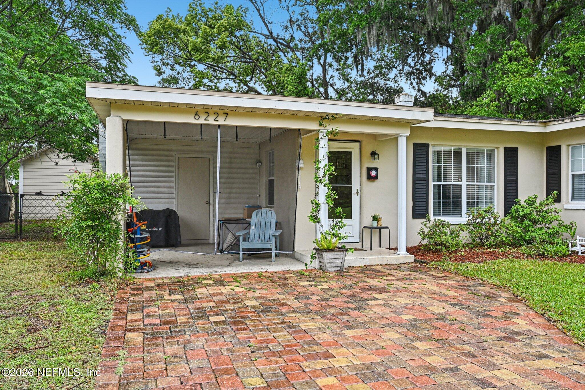 6227 Temple Road Jacksonville, FL 32217 - Photo 3 of 22 8-web-or-mls-Temple Rd-S0804-008