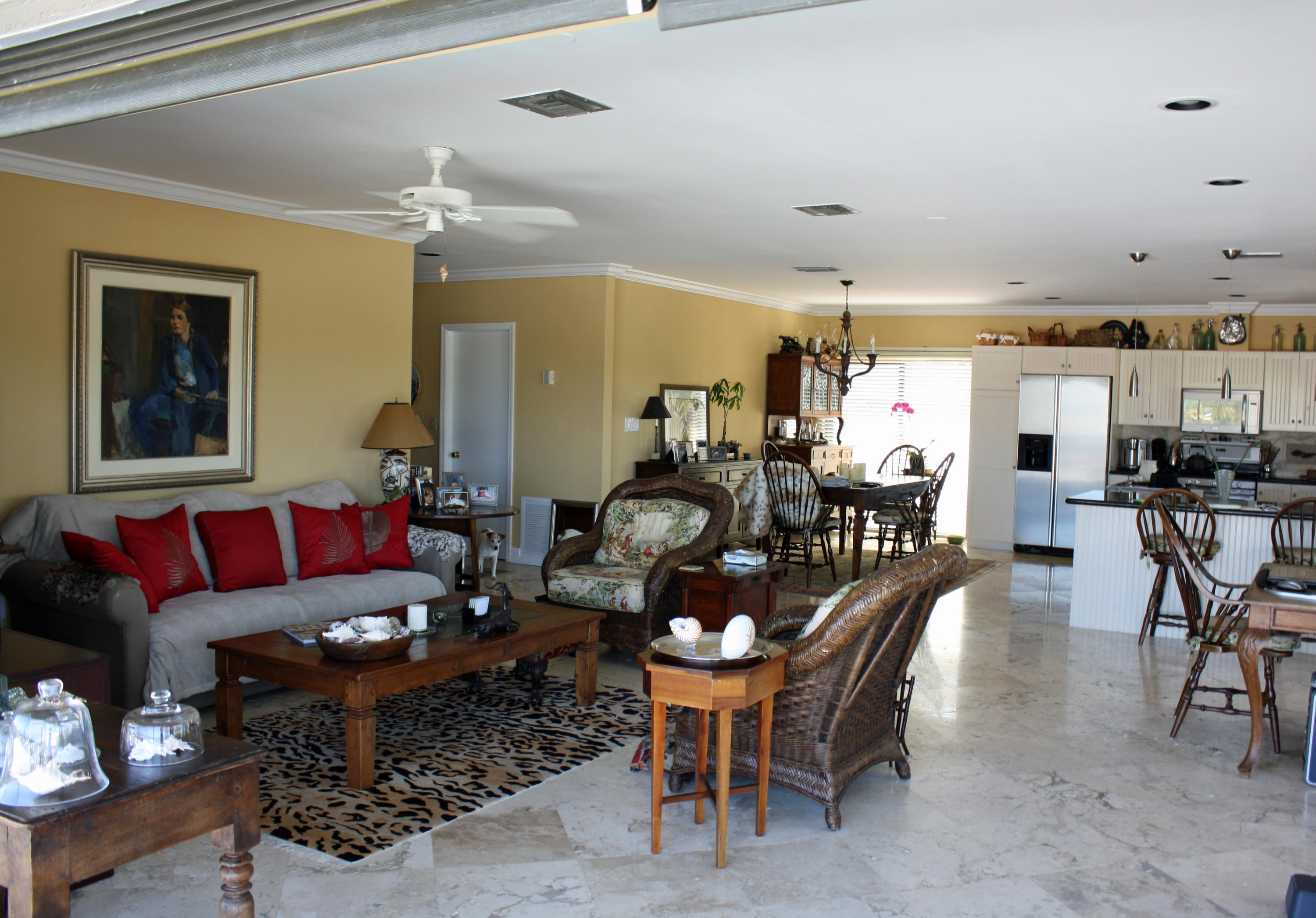 28 South Exuma Road Key Largo, FL 33037 - Photo 13 of 50 Living Area