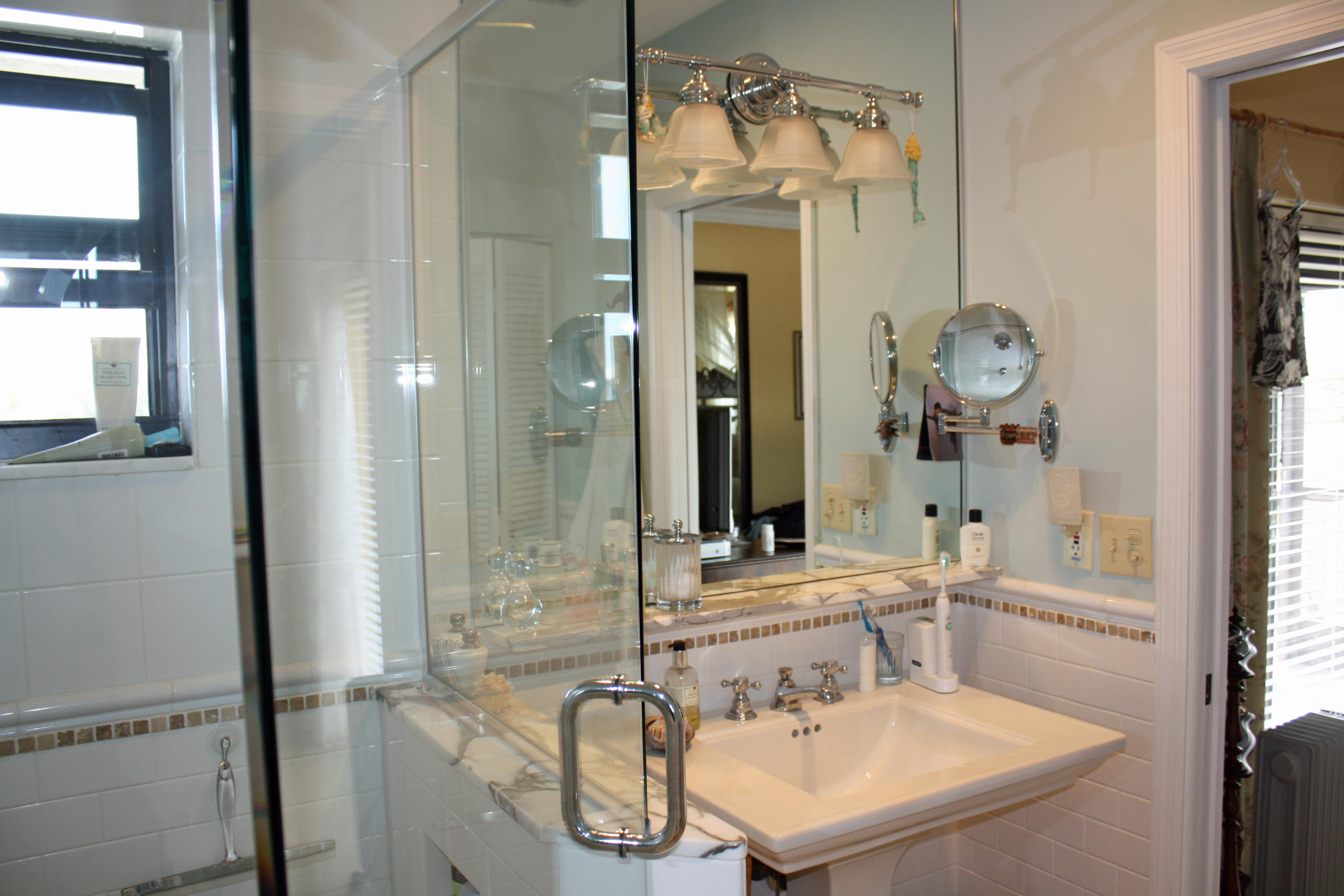 28 South Exuma Road Key Largo, FL 33037 - Photo 23 of 50 M Bathroom