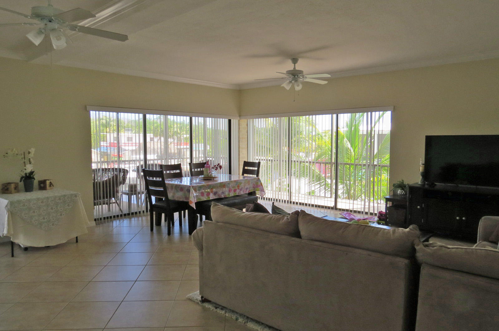 28 South Exuma Road Key Largo, FL 33037 - Photo 32 of 50 Living Rm & Dining Rm