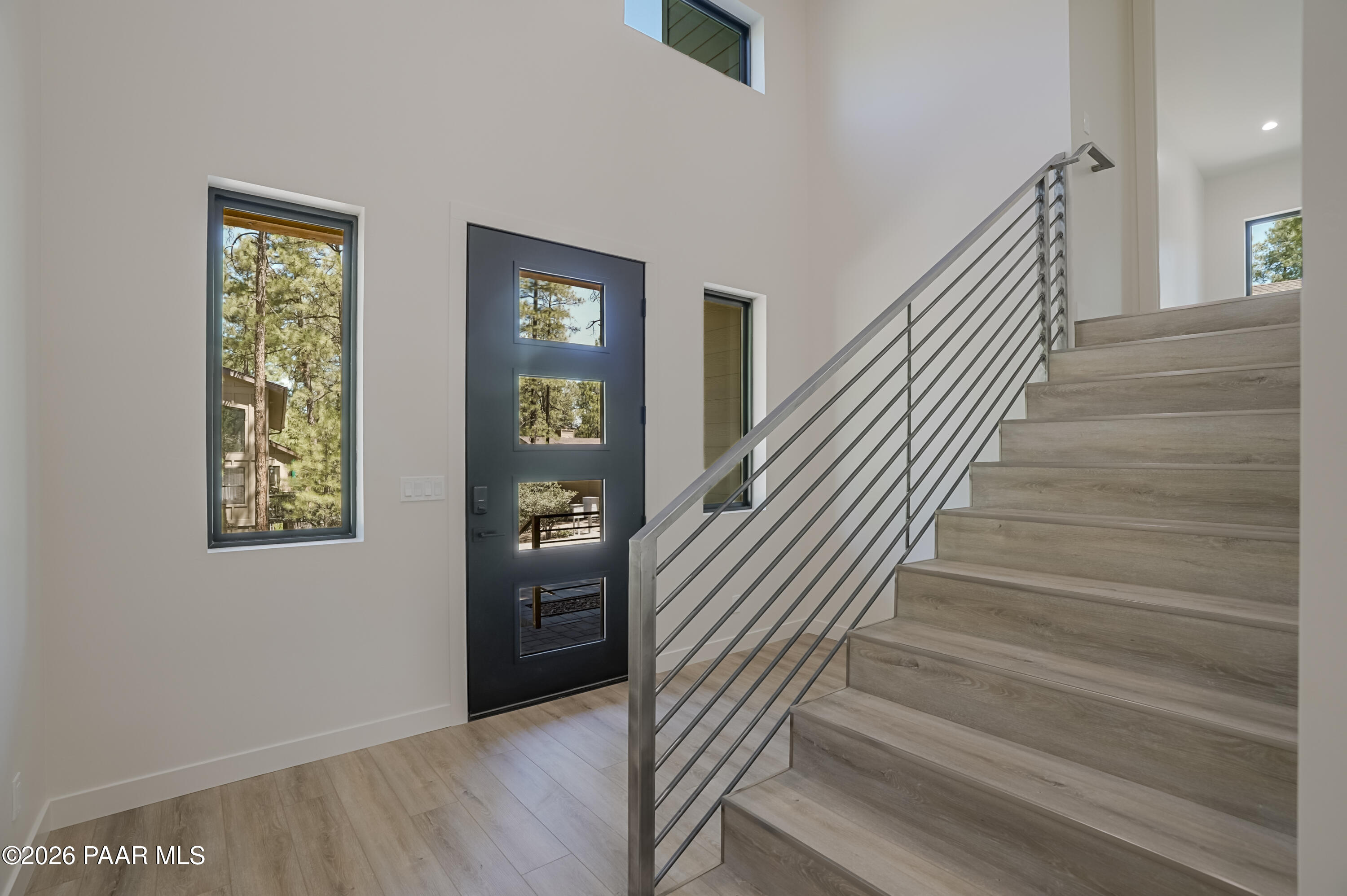 1147 East Timber Ridge Road Prescott, AZ 86303 - Photo 4 of 36 Foyer
