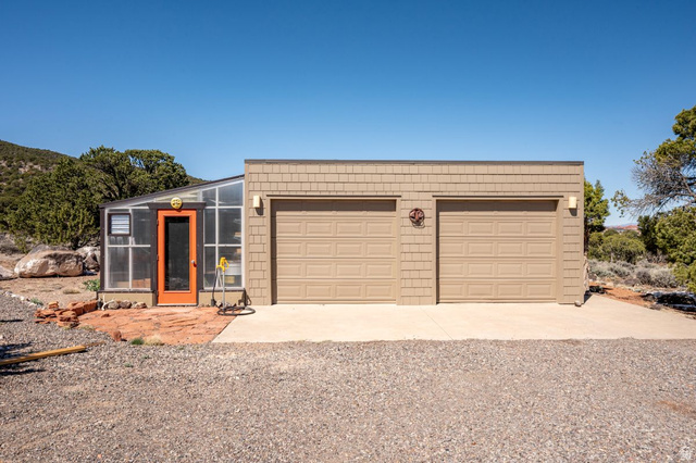 1390 South Flat Rabbit Road Teasdale, UT 84773 - Photo 34 of 50