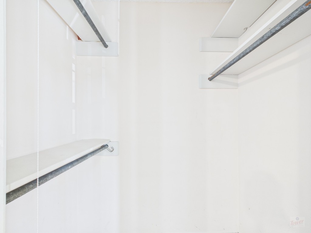 910 Duncan Lane, Unit 26 Austin, TX 78705 - Photo 28 of 31 a close up view of door