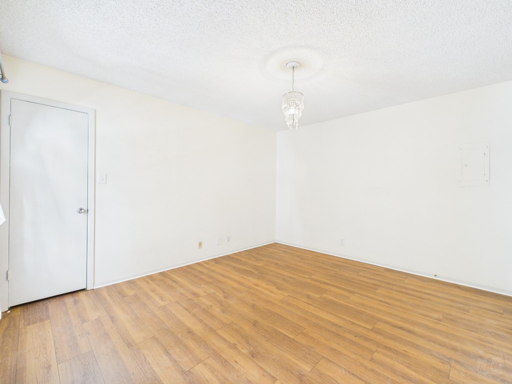 910 Duncan Lane, Unit 26 Austin, TX 78705 - Photo 9 of 31 a view of empty room