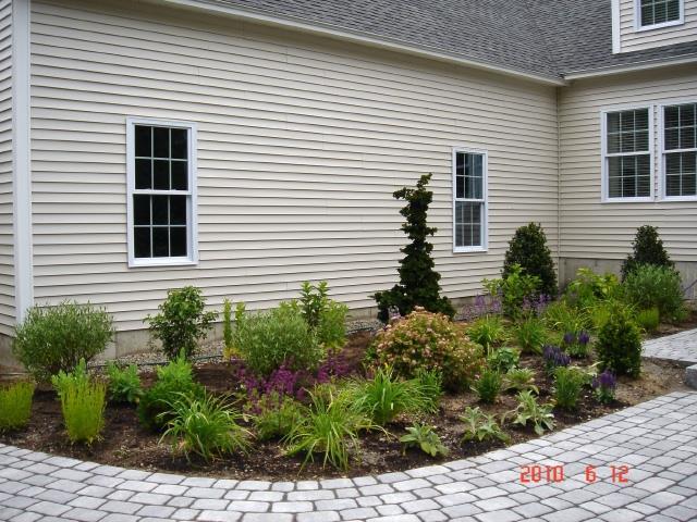 16 Southgate Road Kennebunk, ME 04043 - Photo 2 of 31 Photo