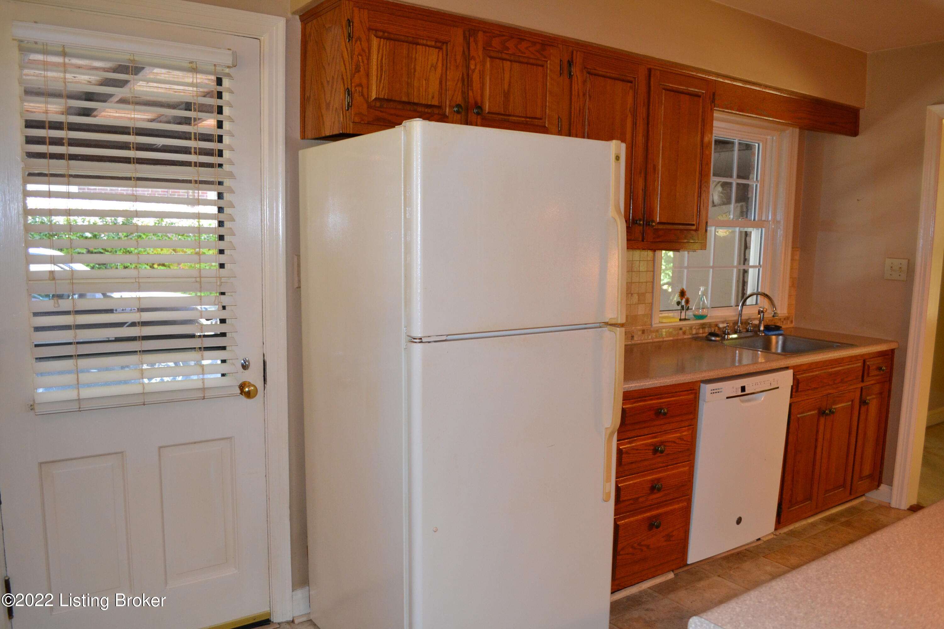 208 South Hampton Road Louisville, KY 40222 - Photo 38 of 59 DSC_0038