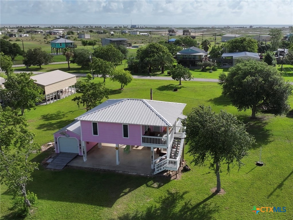 111 Springfield Avenue Port Lavaca, TX 77979 - Photo 3 of 34
