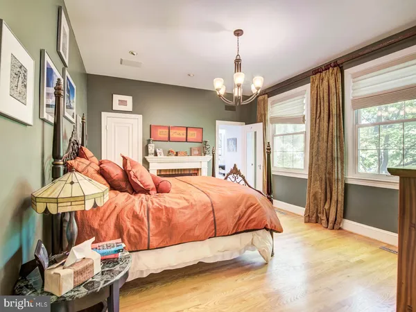 $9,000 | 3808 Cathedral Avenue Northwest, Washington, DC 20016