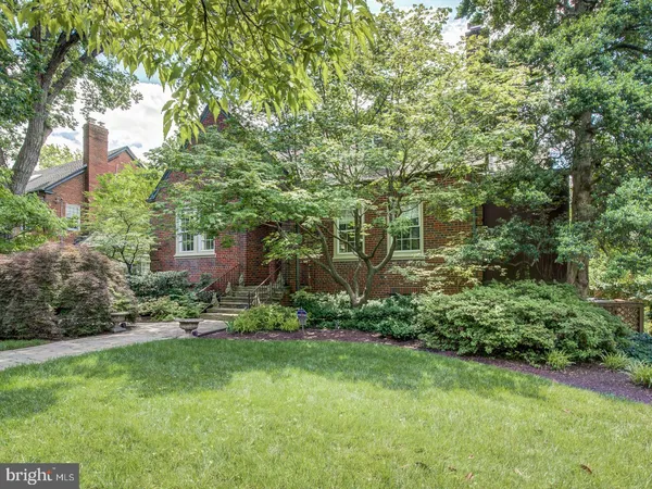 $9,000 | 3808 Cathedral Avenue Northwest, Washington, DC 20016
