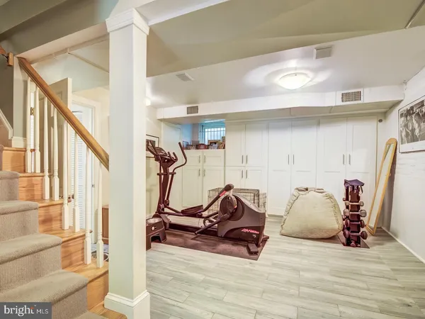 $9,000 | 3808 Cathedral Avenue Northwest, Washington, DC 20016