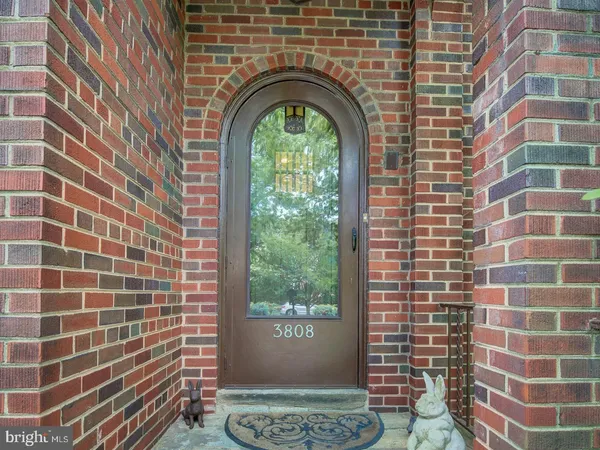 $9,000 | 3808 Cathedral Avenue Northwest, Washington, DC 20016