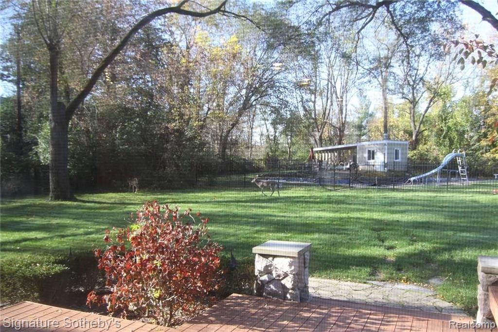32275 Bingham Road Bingham Farms, MI 48025 - Photo 48 of 51