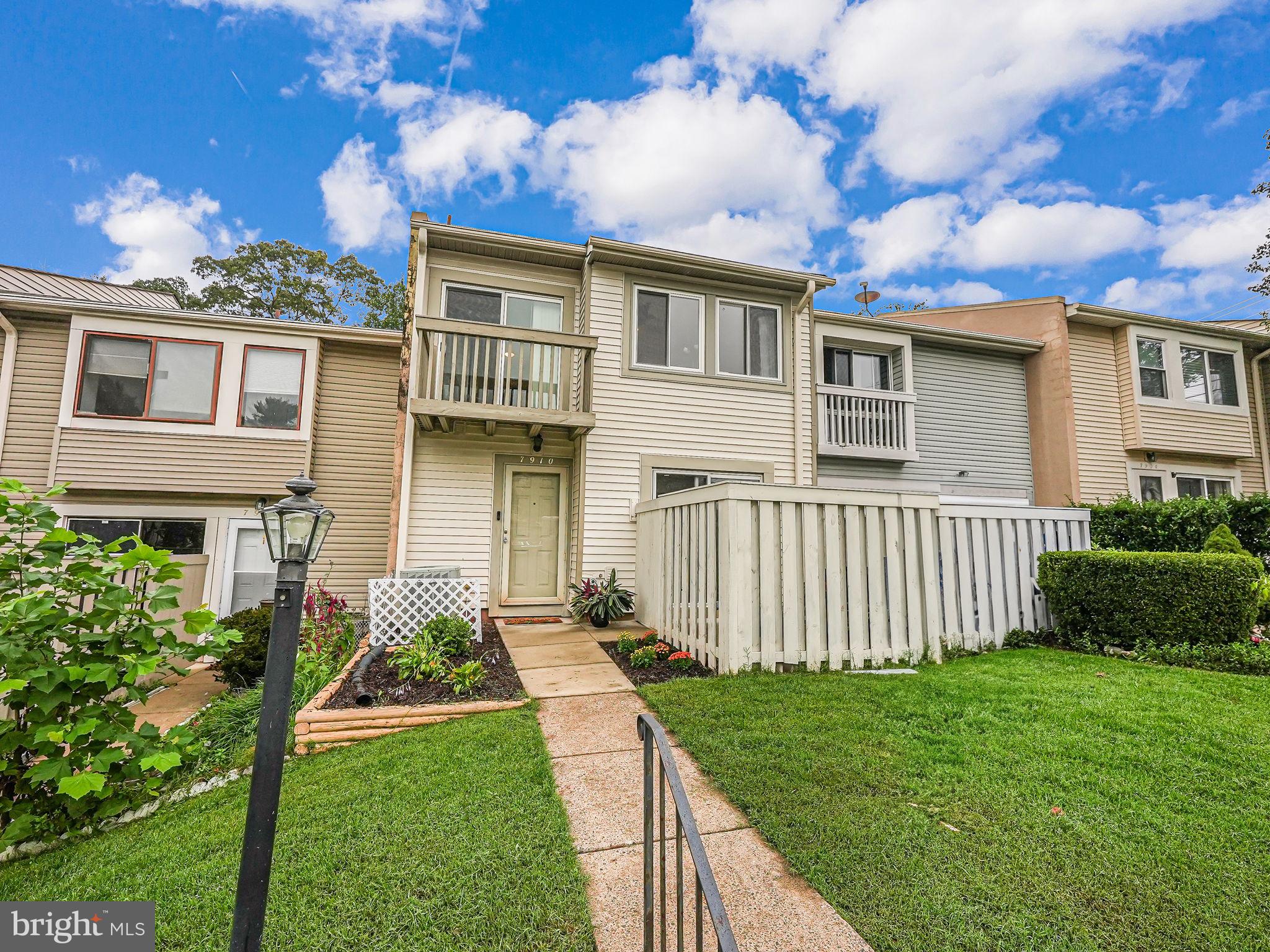 Beautifully updated townhome in West Springfield