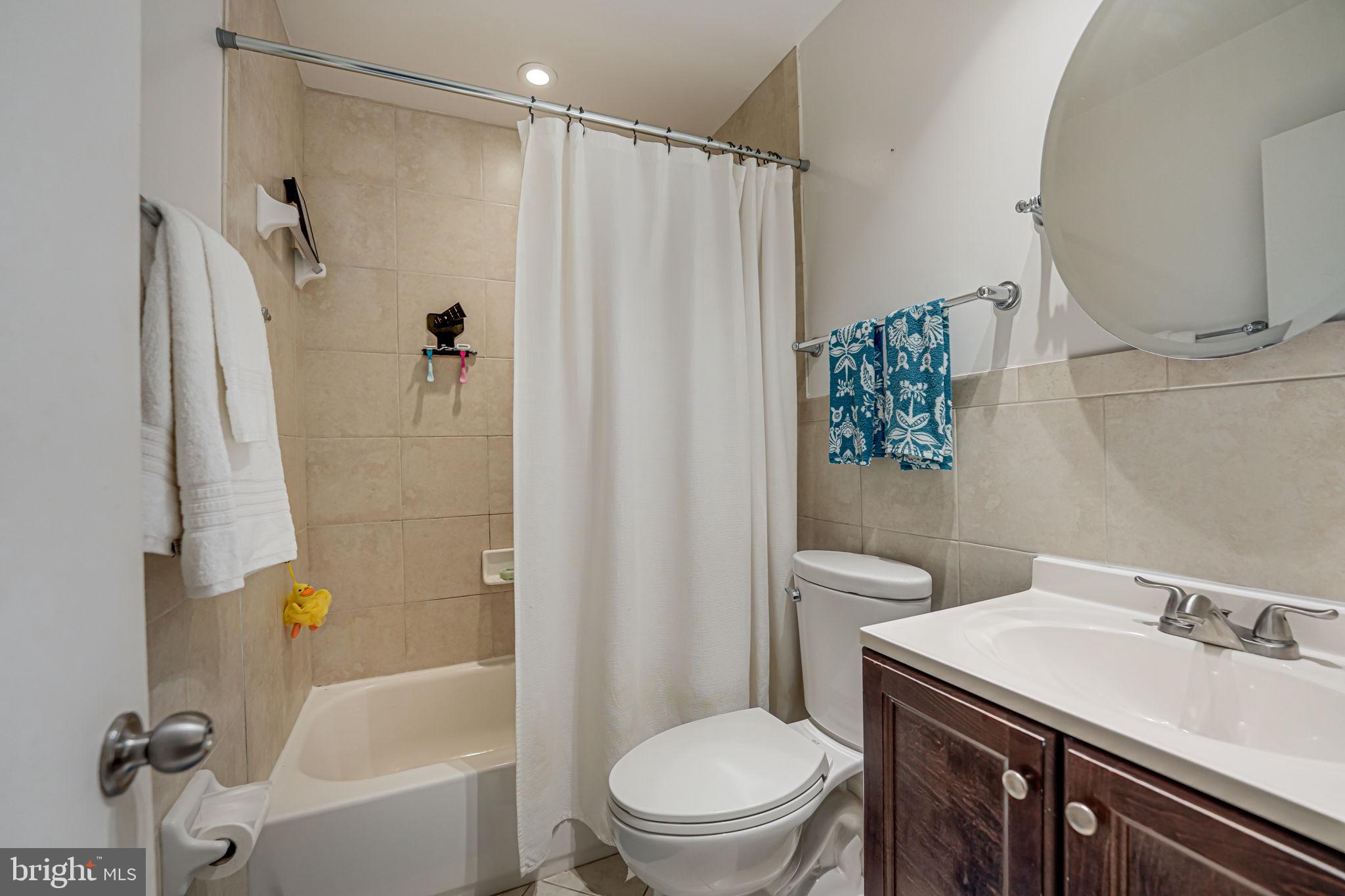 7910 Spring Forest Court Springfield, VA 22152 - Photo 28 of 33 hall bath