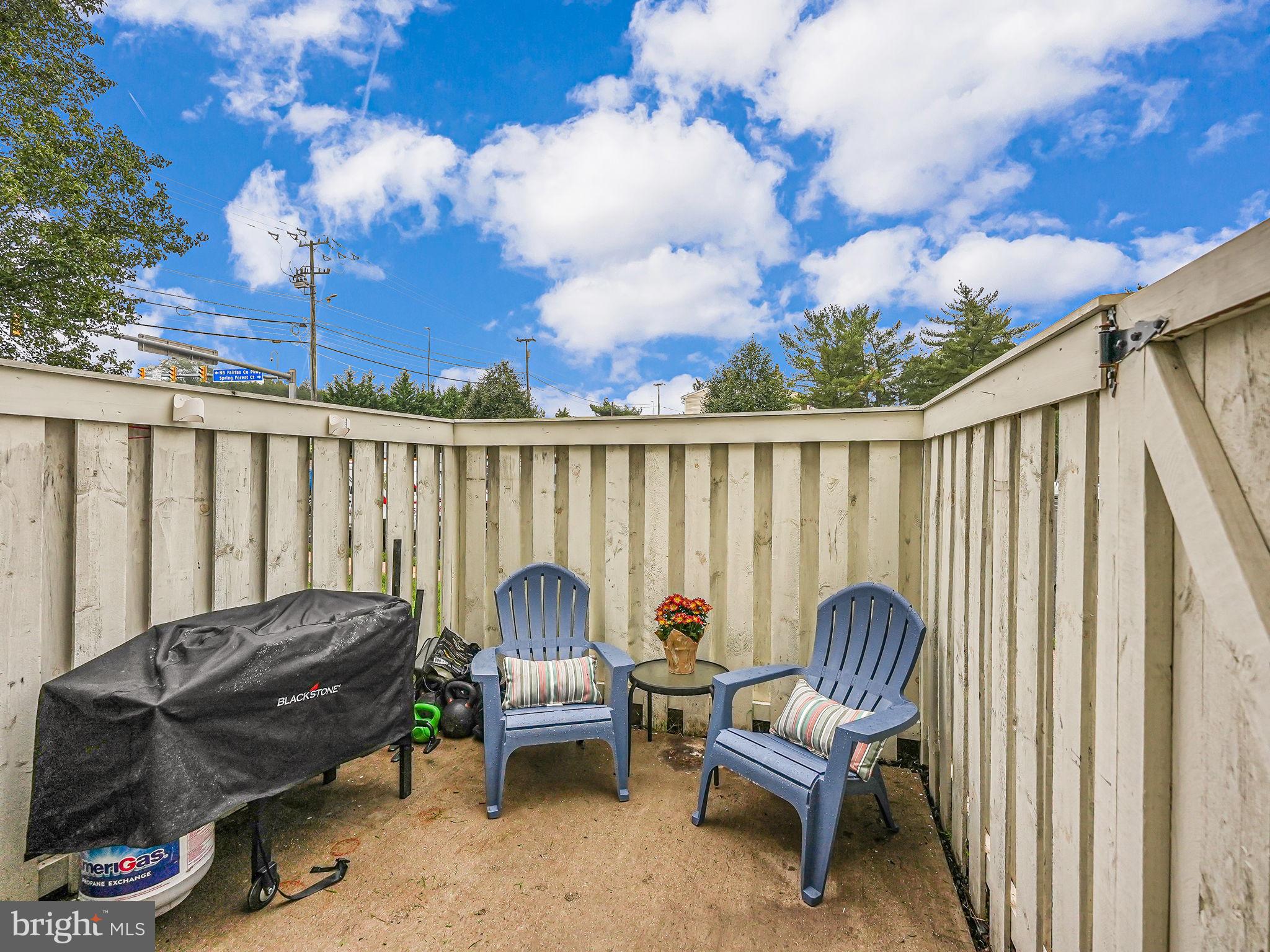 patio off kitchen
