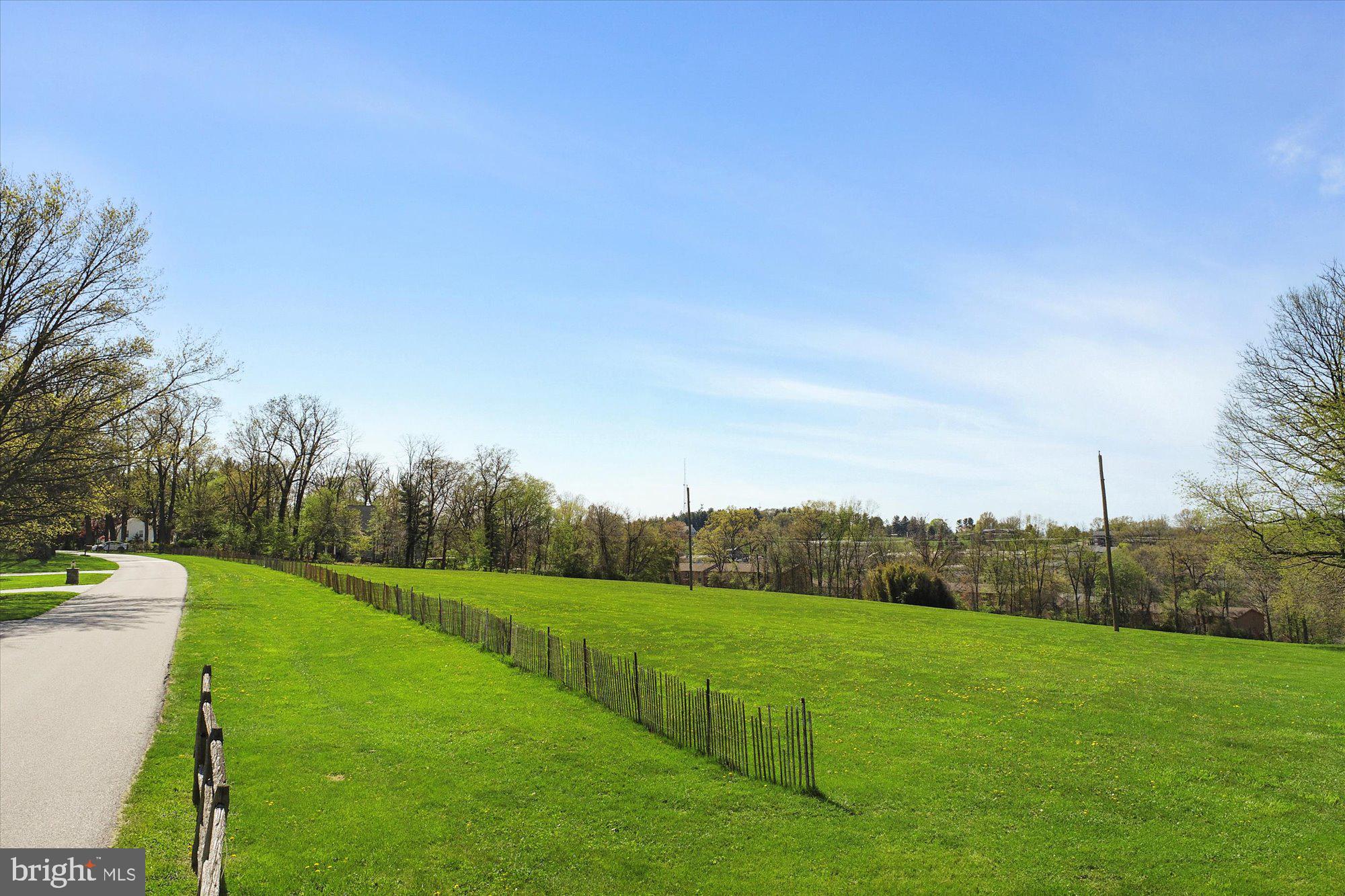 565 Owen Road York, PA 17403 - Photo 3 of 18 Gallery Image 3
