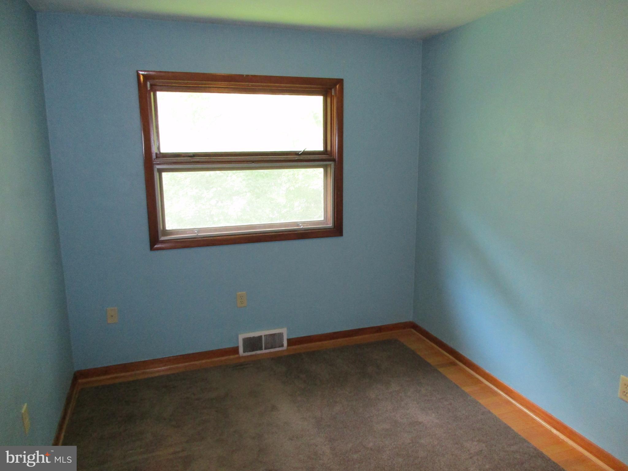175 Johnsons Mill Road Berkeley Springs, WV 25411 - Photo 21 of 30 Bedroom