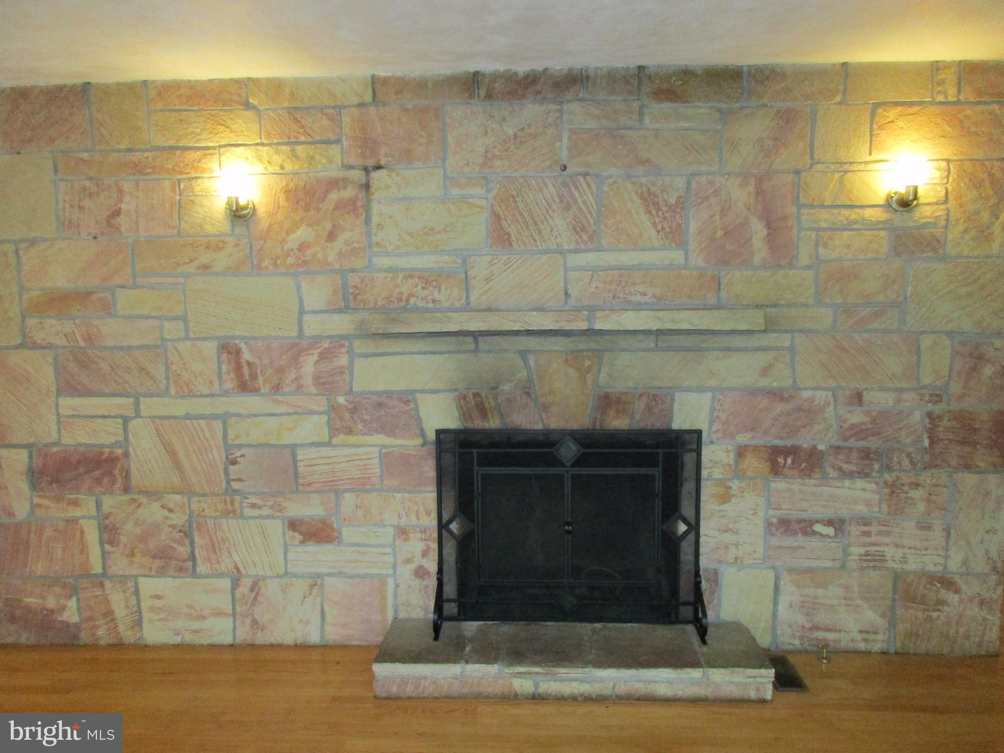 175 Johnsons Mill Road Berkeley Springs, WV 25411 - Photo 5 of 30 Living Room