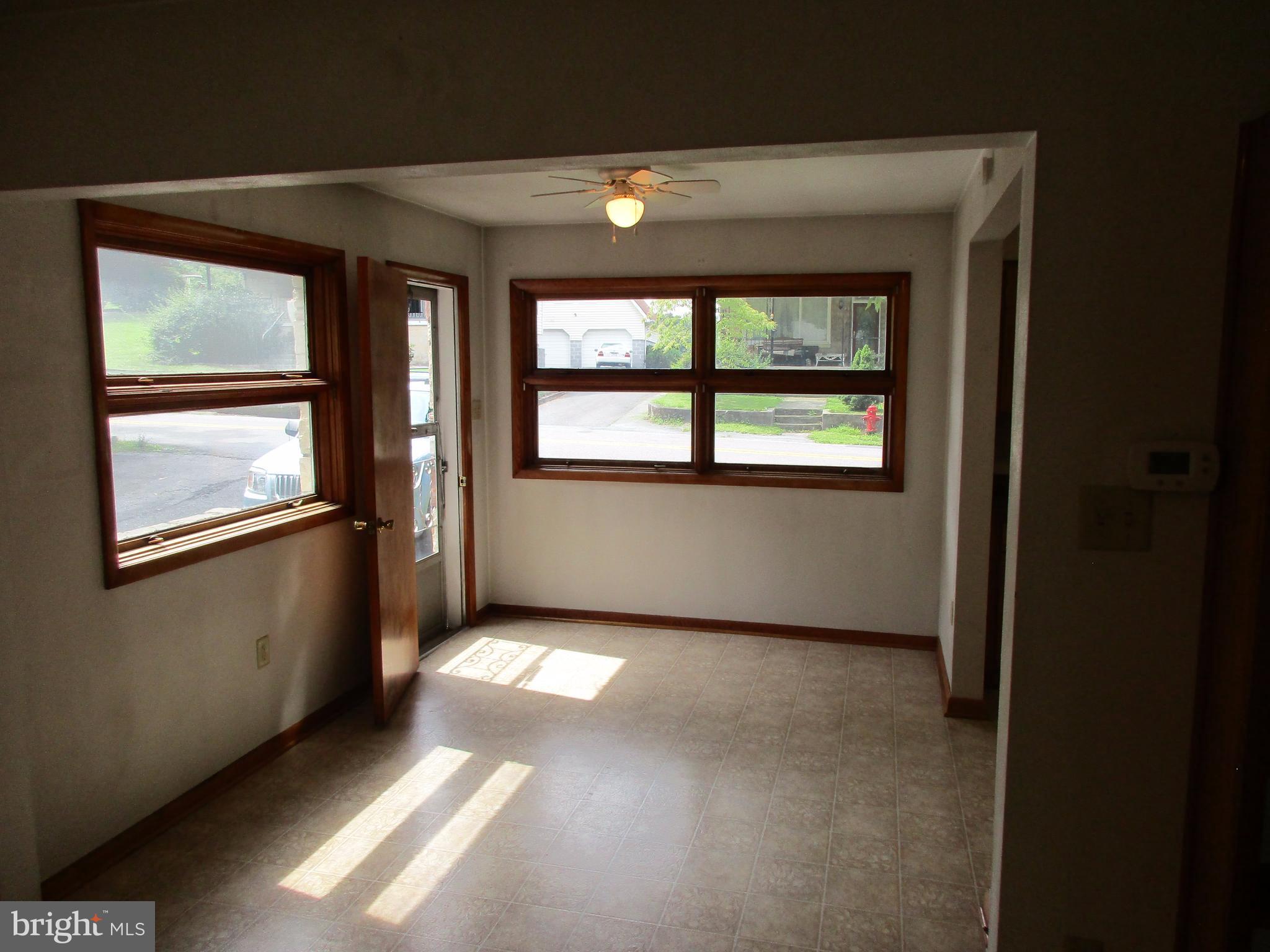 175 Johnsons Mill Road Berkeley Springs, WV 25411 - Photo 10 of 30 Dining Room