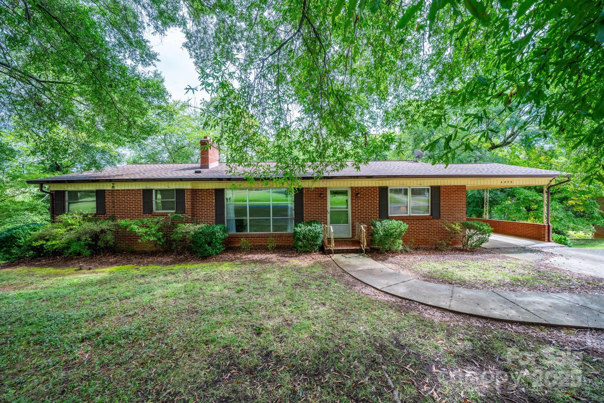 4955 Midway Sand Road Hickory, NC 28601 - Photo 1 of 32