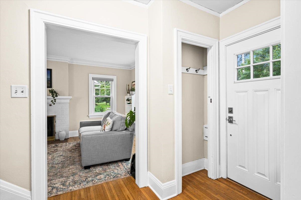 1838 Vermilion Road Duluth, MN 55803 - Photo 3 of 35 Gallery Image 3