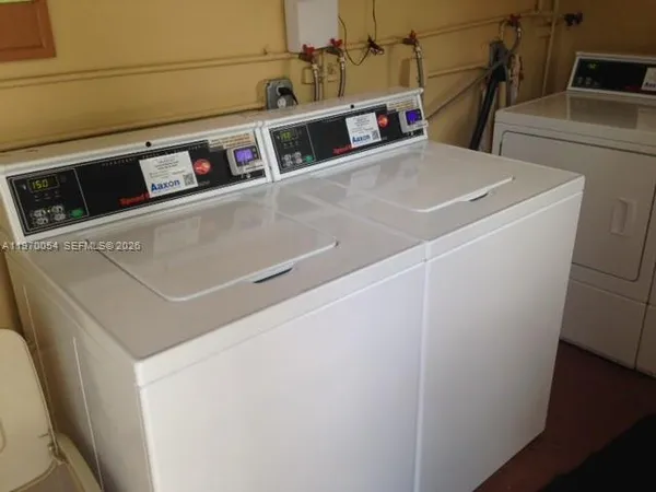 $1,675 | 2607 Northeast 8th Avenue, Unit 29, Wilton Manors, FL 33305