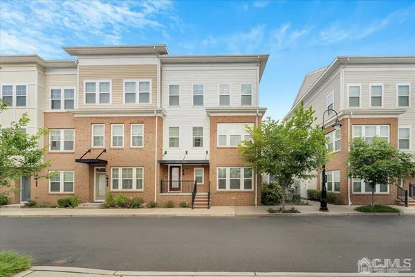 $4,000 | 26 Fleet Street, North Brunswick, NJ 08902