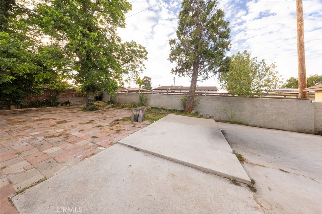 424 East 1st Street Rialto, CA 92376 - Photo 44 of 45