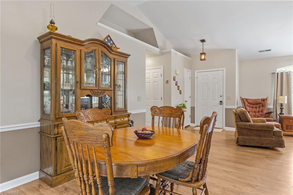 3922 Landover Drive High Point, NC 27265 - Photo 12 of 34