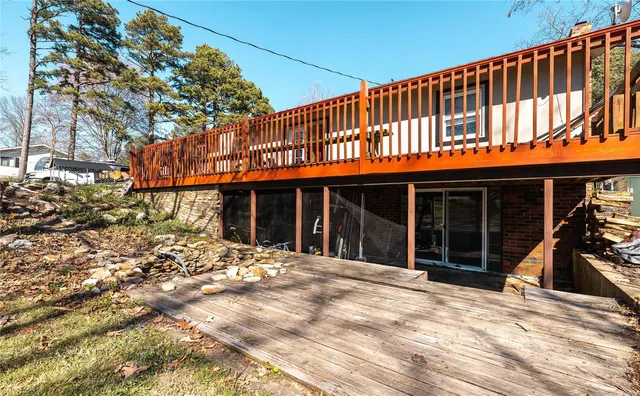 $179,000 | 1325 West Crest Drive, Houston, MO 65483