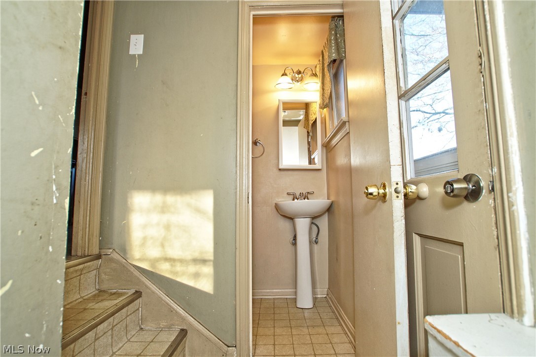3545 Boynton Road Cleveland Heights, OH 44121 - Photo 20 of 33
