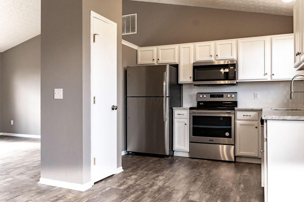2396 Edmonton Road Columbus, OH 43229 - Photo 8 of 23 R1 (8)