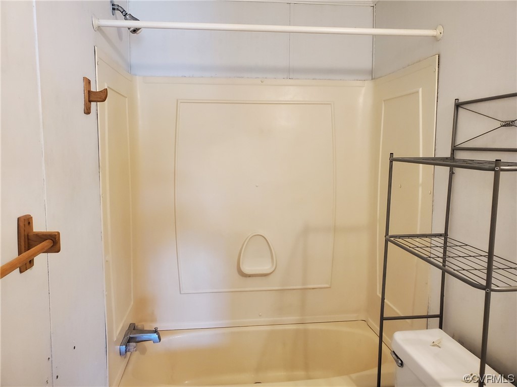 2675 Scuffletown Road Rice, VA 23966 - Photo 17 of 29 a bathroom with a shower