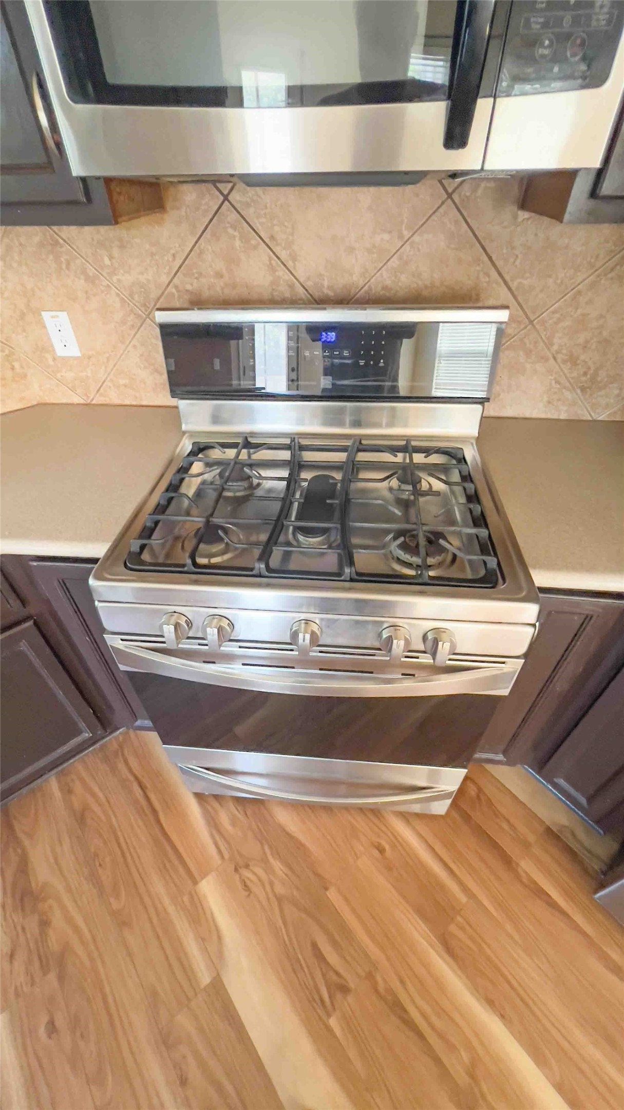 709 Rusk Road Round Rock, TX 78665 - Photo 7 of 29 Kitchen
