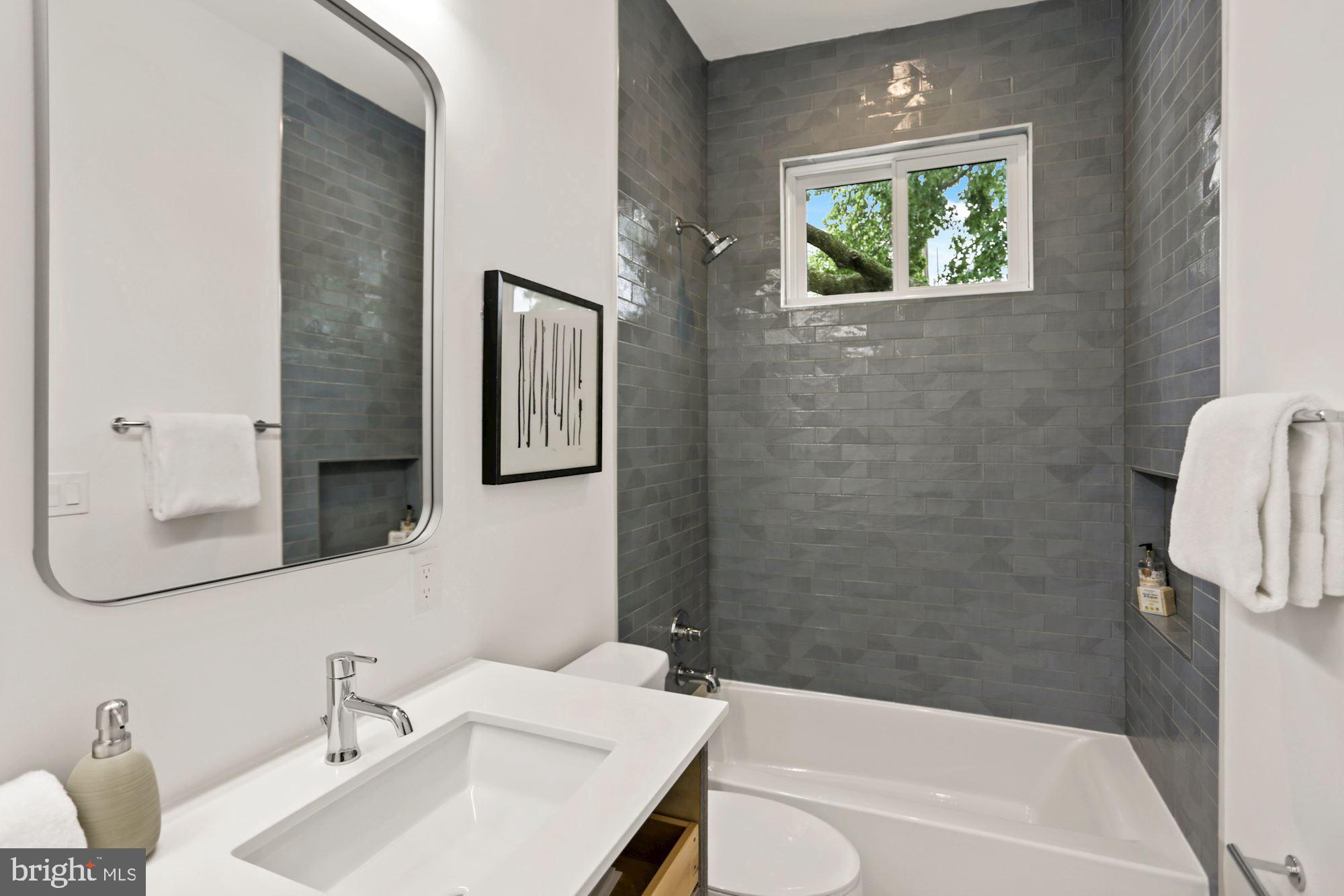 953 14th Street Southeast Washington, DC 20003 - Photo 24 of 37