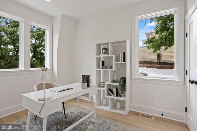 $1,650,000 | 953 14th Street Southeast, Washington, DC 20003