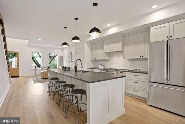 $1,650,000 | 953 14th Street Southeast, Washington, DC 20003